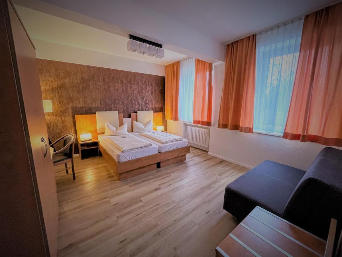 Arena Hotel เกลเซนเคียร์เคน ภายนอก รูปภาพ