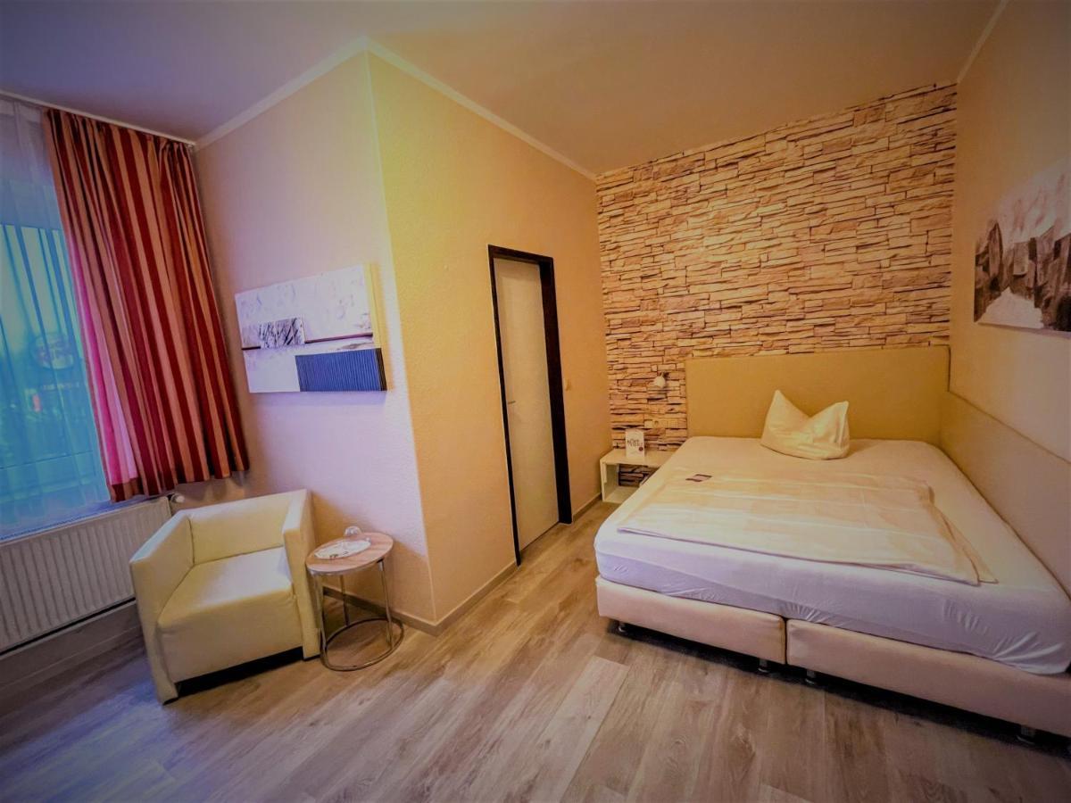 Arena Hotel เกลเซนเคียร์เคน ภายนอก รูปภาพ