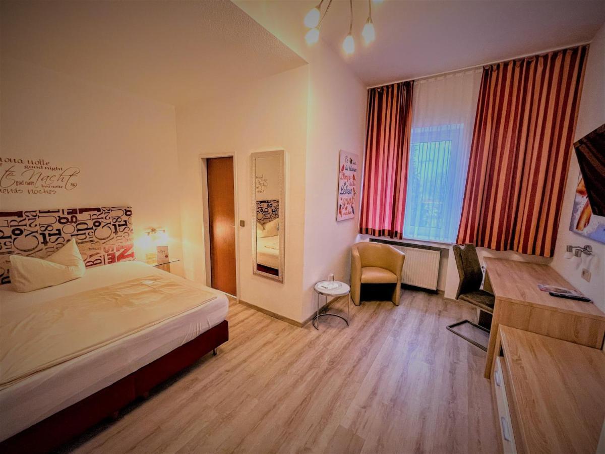 Arena Hotel เกลเซนเคียร์เคน ภายนอก รูปภาพ