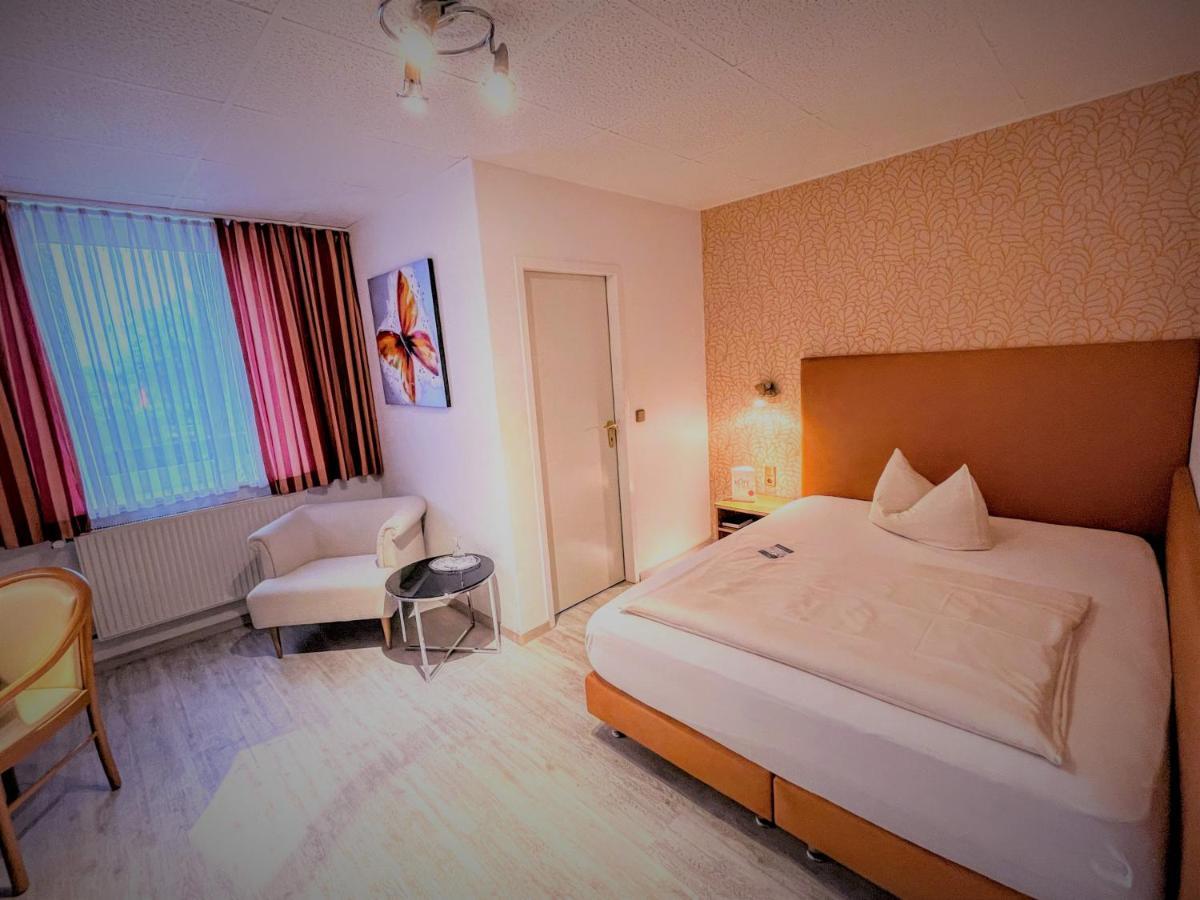 Arena Hotel เกลเซนเคียร์เคน ภายนอก รูปภาพ