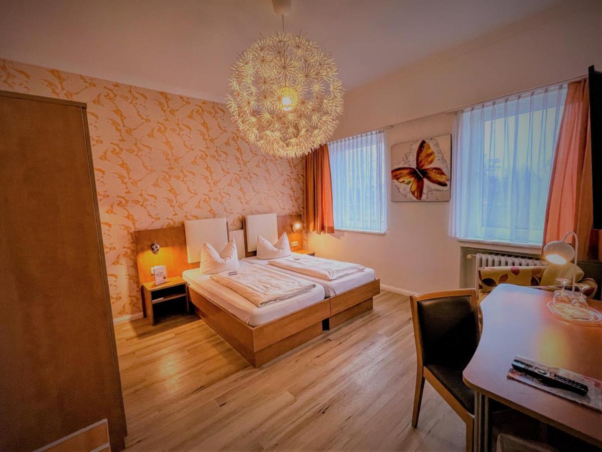 Arena Hotel เกลเซนเคียร์เคน ภายนอก รูปภาพ