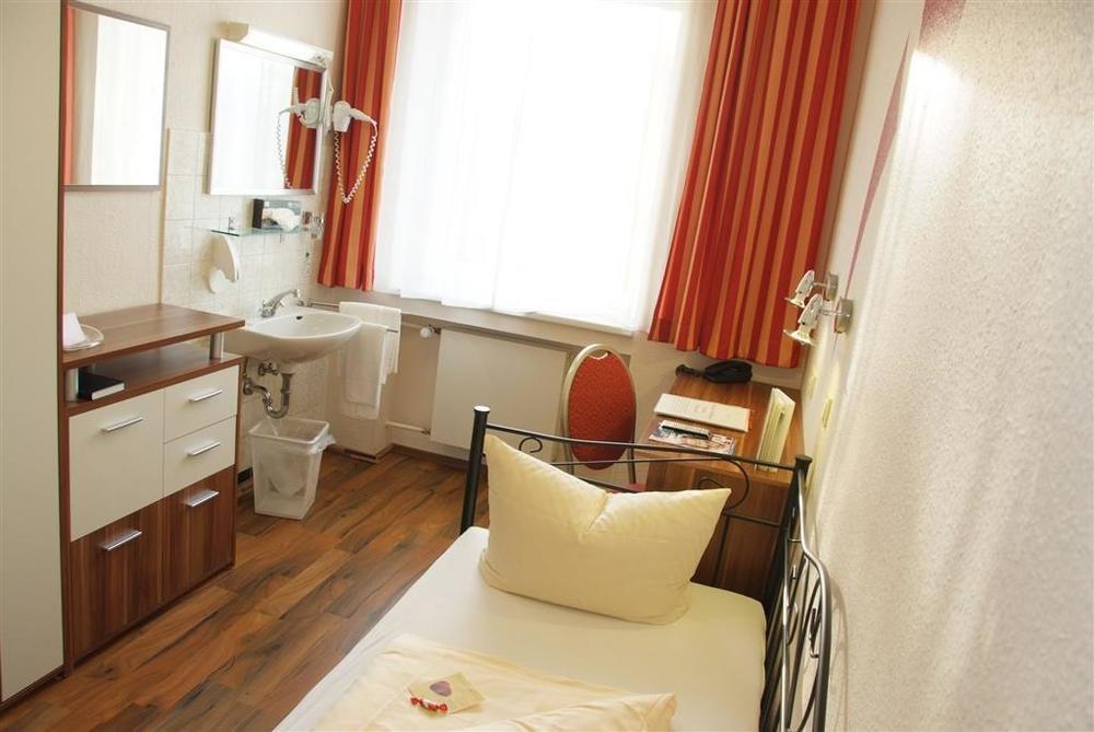 Arena Hotel เกลเซนเคียร์เคน ห้อง รูปภาพ